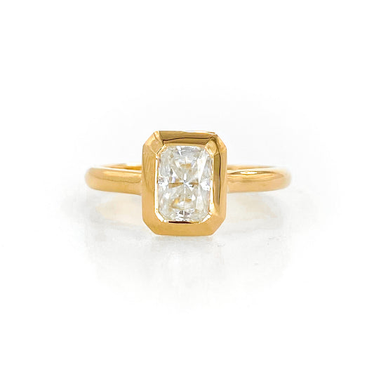 Anillo Camila