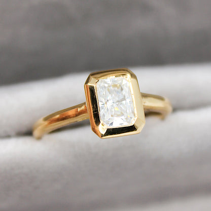 Anillo Camila